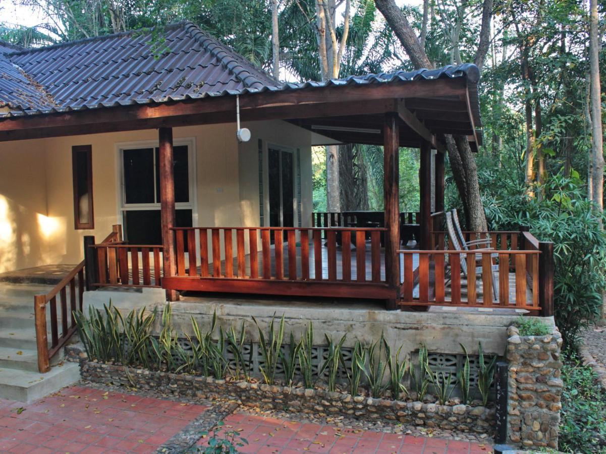 Baan Maka Nature Lodge Kaeng Kachan Exteriör bild